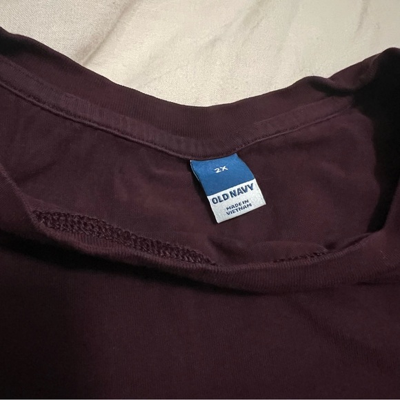 Boxy Maroon Top 2x Cropped Long Sleeve - Picture 3 of 4